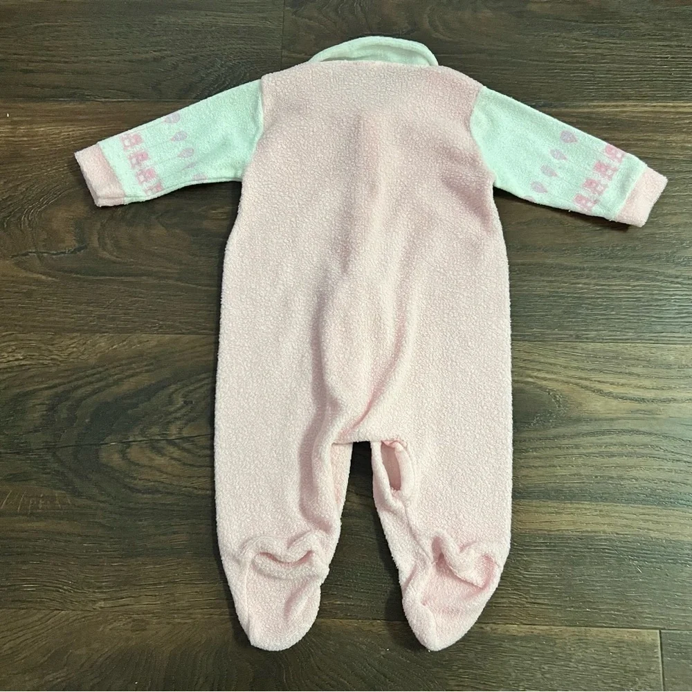 Vintage Healthtex one piece pink white sleeper Size Small 0-3 months